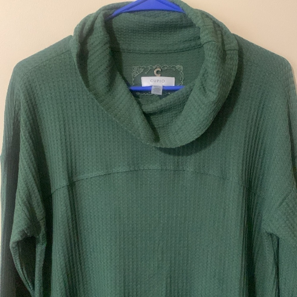 Cupio oversized ribbed drk green mock/cowl neck lightweight sweater size md EUC - Picture 3 of 5